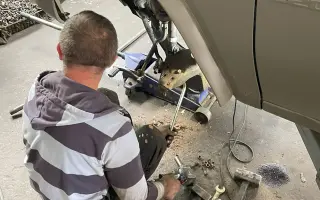 Dvě dodávky k evakuaci zraněných pro 71 OEB a 65 OMBR