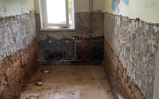 Nabombi po povodních ZŠ a MŠ Brantice